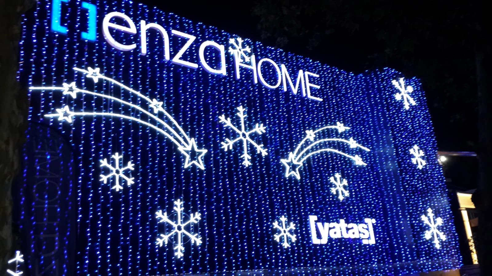 Işıklı Kar Tanesi